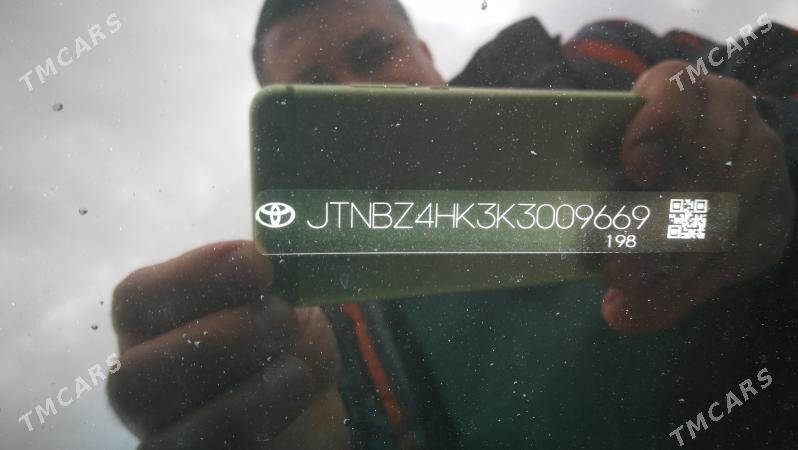 Toyota Camry 2019 - 400 000 TMT - Ашхабад - img 4