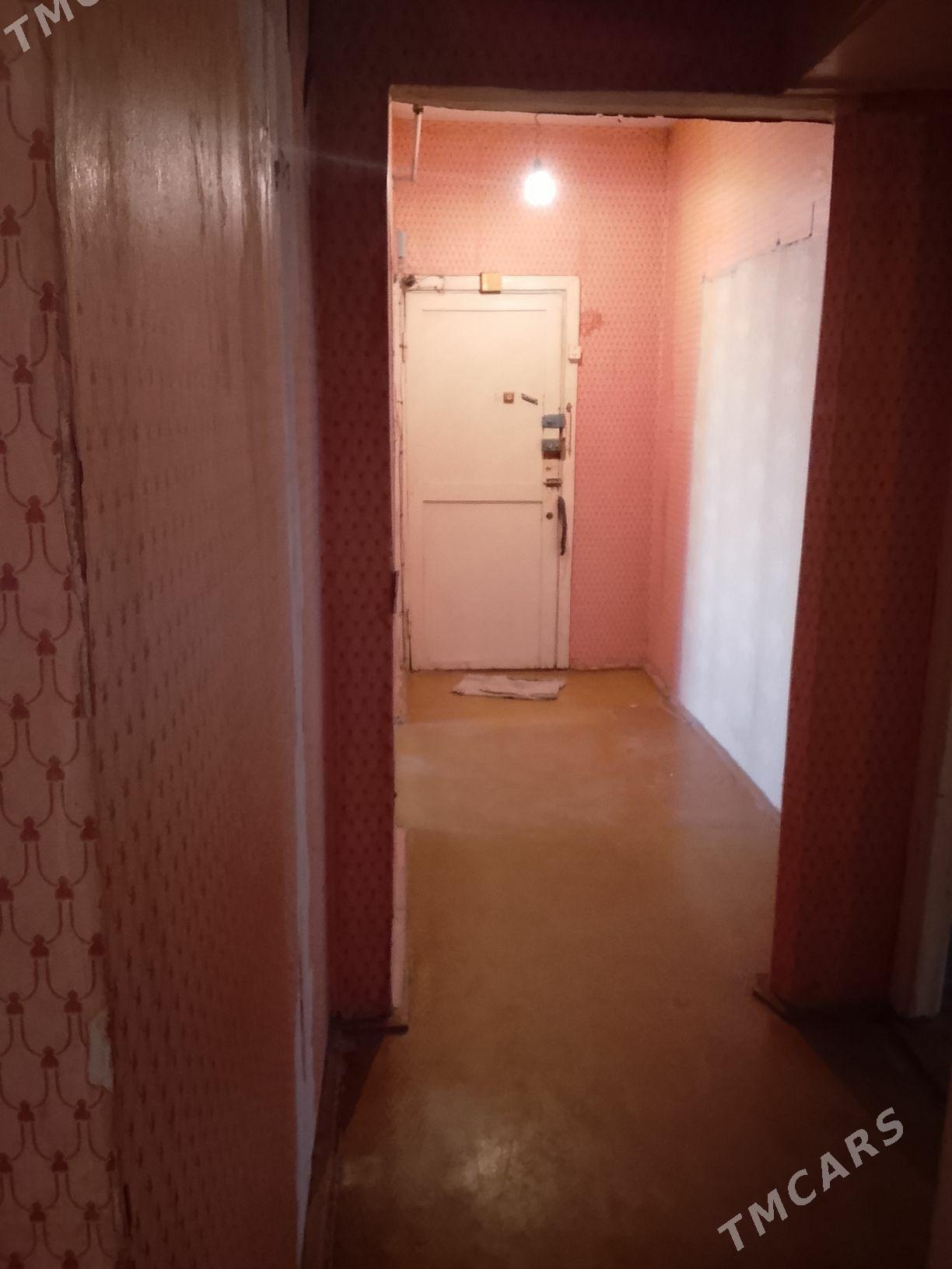 Gagarin 2 etaj 3 komnut - Чарджоу - img 2