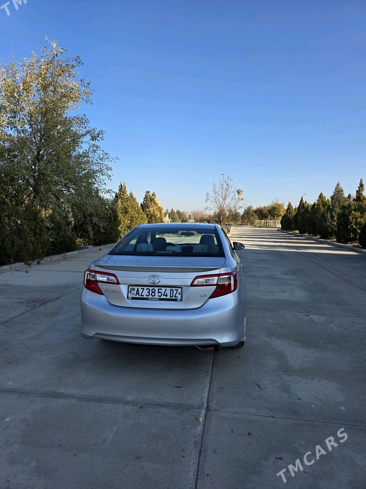 Toyota Camry 2012 - 235 000 TMT - Дашогуз - img 2