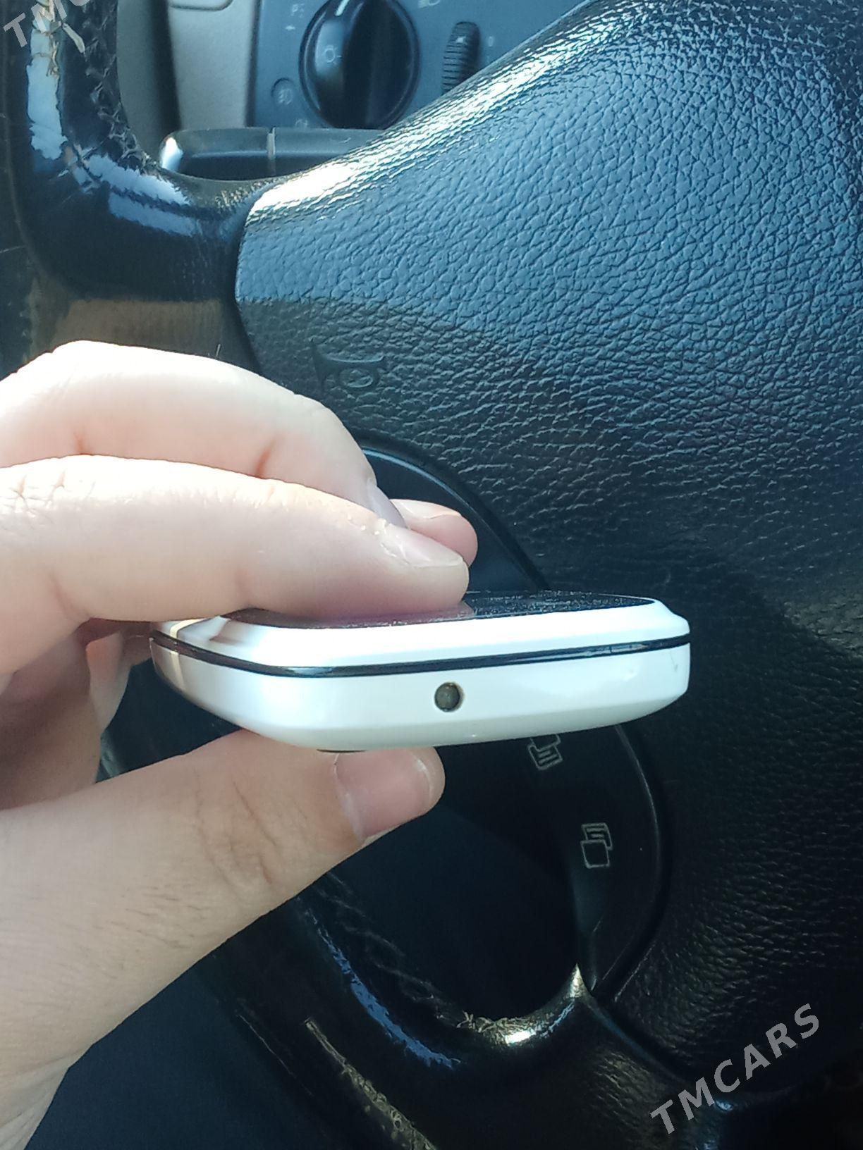 BLU prastoy telefon - 5 mkr - img 3