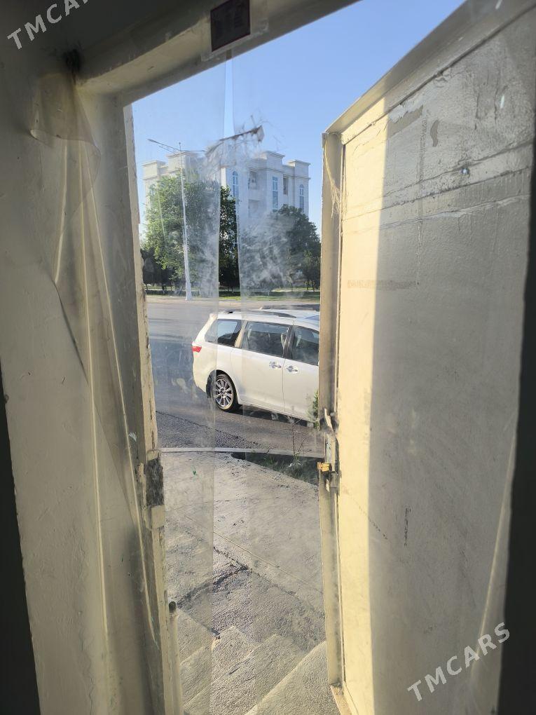 Suşi bişirip satmak üçin ýer - Хитровка - img 5