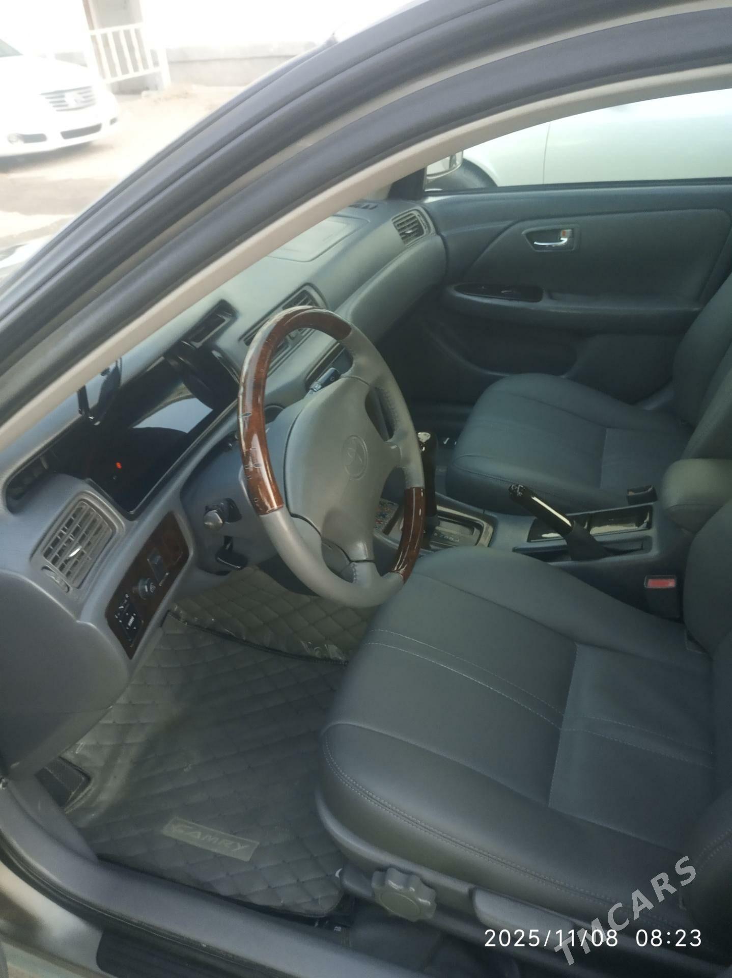 Toyota Camry 1998 - 155 000 TMT - Balkanabat - img 4