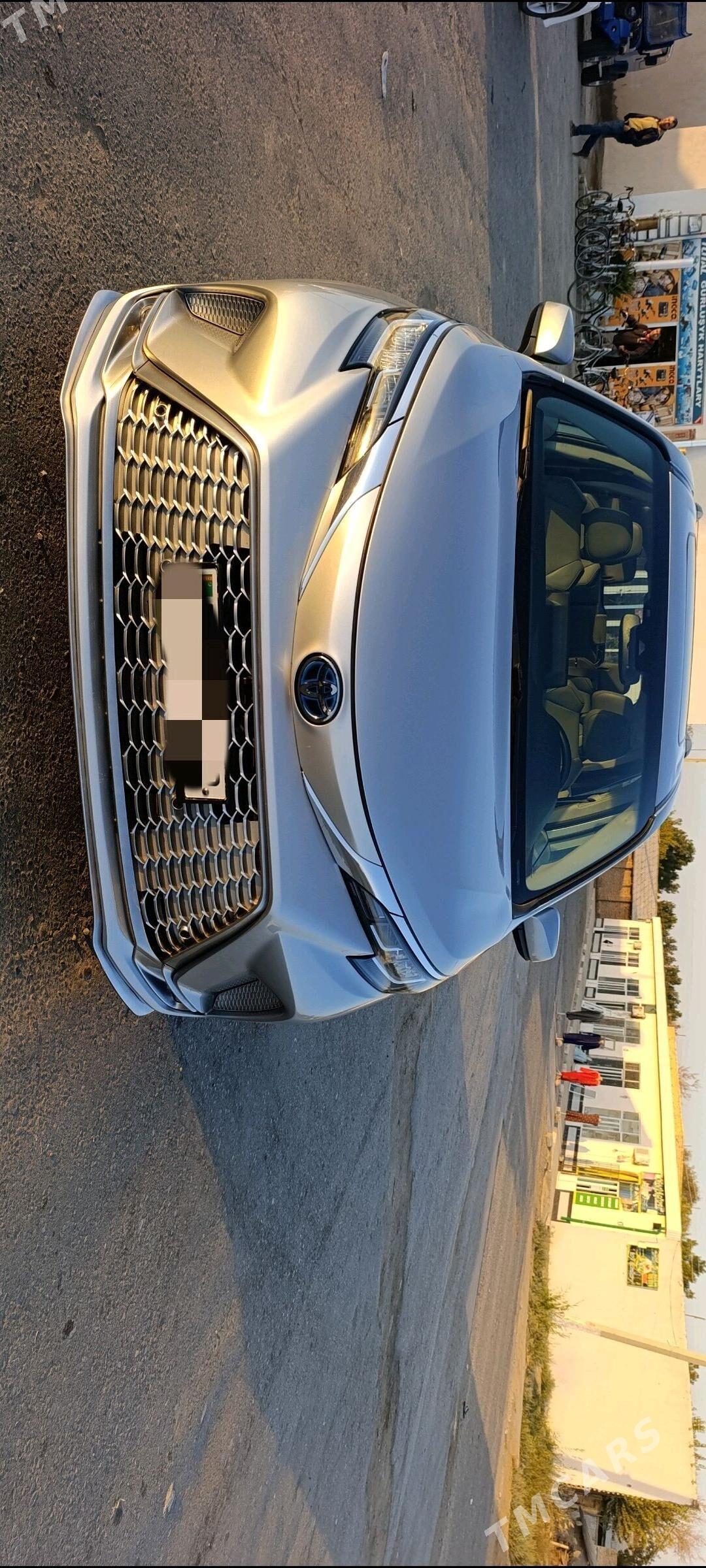 Toyota Sienna 2022 - 590 000 TMT - Çärjew - img 1