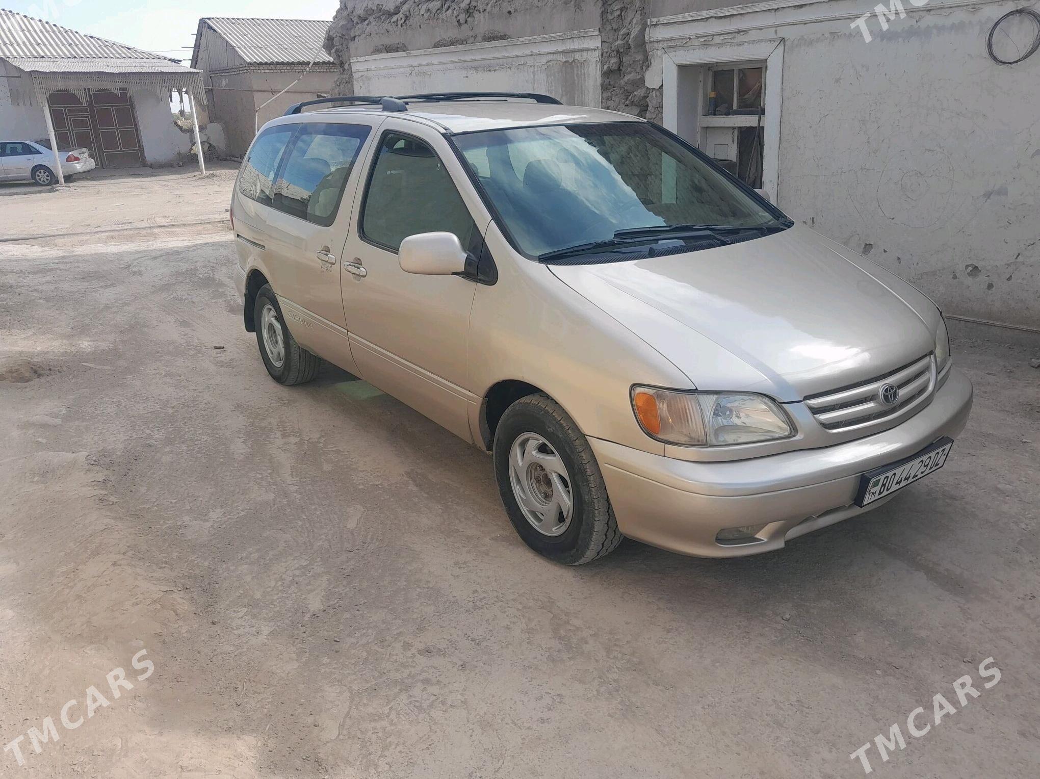 Toyota Sienna 2001 - 145 000 TMT - Daşoguz - img 2