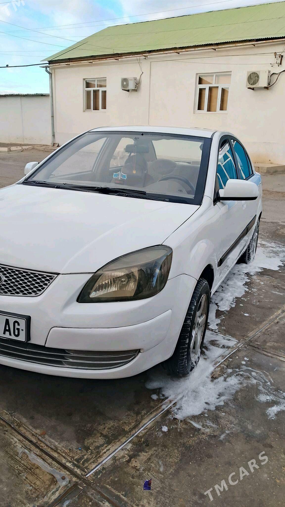 Kia Rio 2006 - 95 000 TMT - Gurtly - img 1