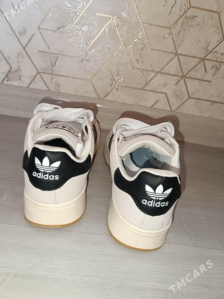 Кроссовки - Балканабат - img 3