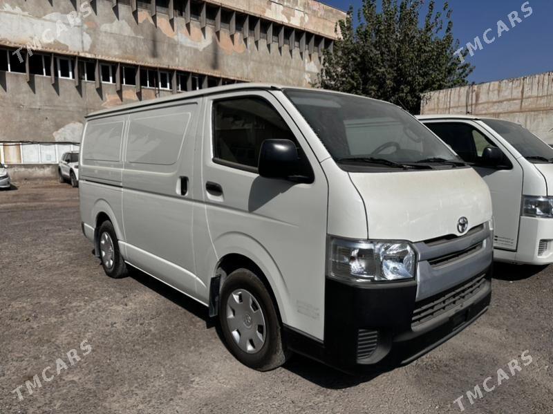 Toyota Hiace 2021 - 421 000 TMT - Мары - img 1