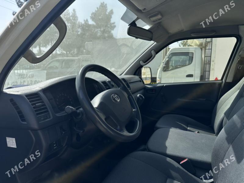 Toyota Hiace 2021 - 421 000 TMT - Мары - img 5