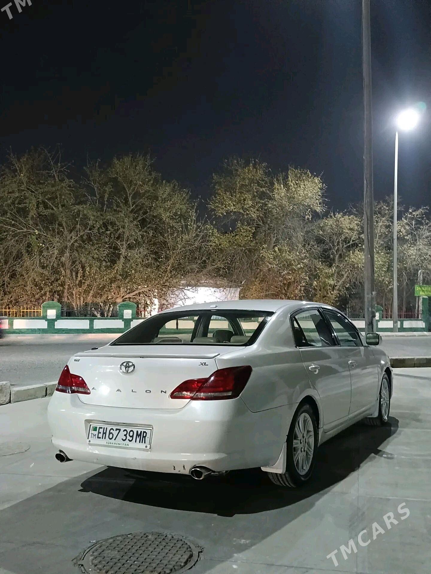 Toyota Avalon 2006 - 150 000 TMT - Мары - img 1