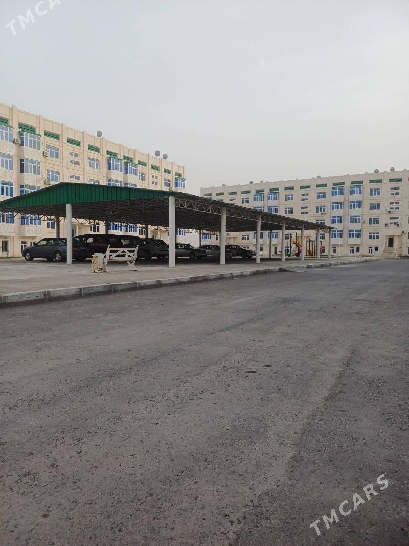 4 комнат 2 этаж 40 дом - Туркменабат - img 9