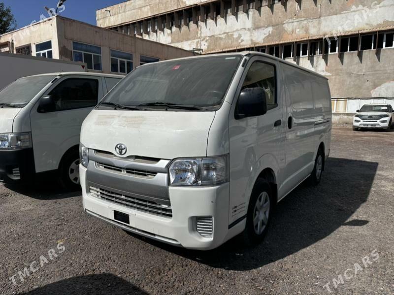 Toyota Hiace 2022 - 421 000 TMT - Мары - img 1