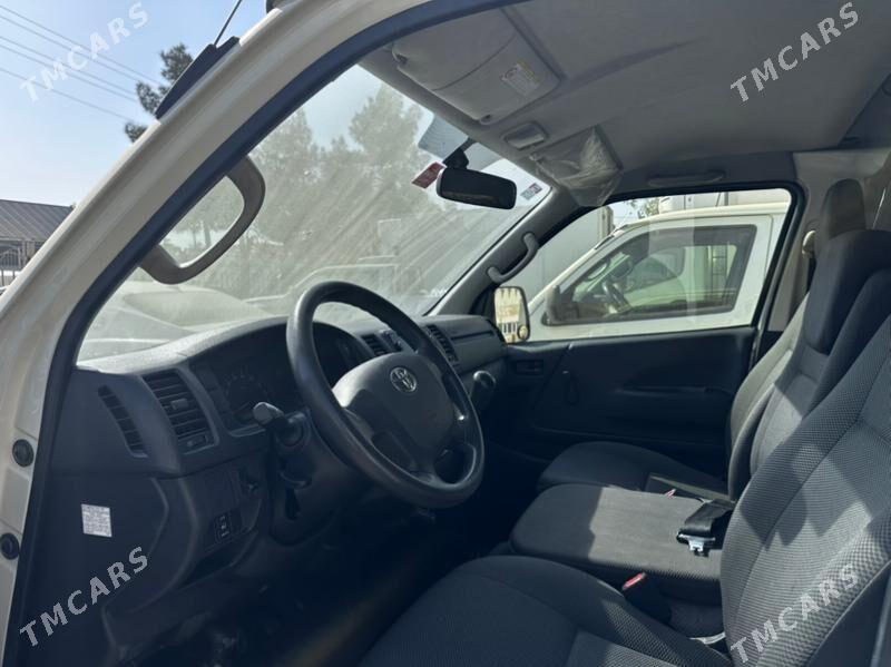 Toyota Hiace 2022 - 421 000 TMT - Мары - img 5