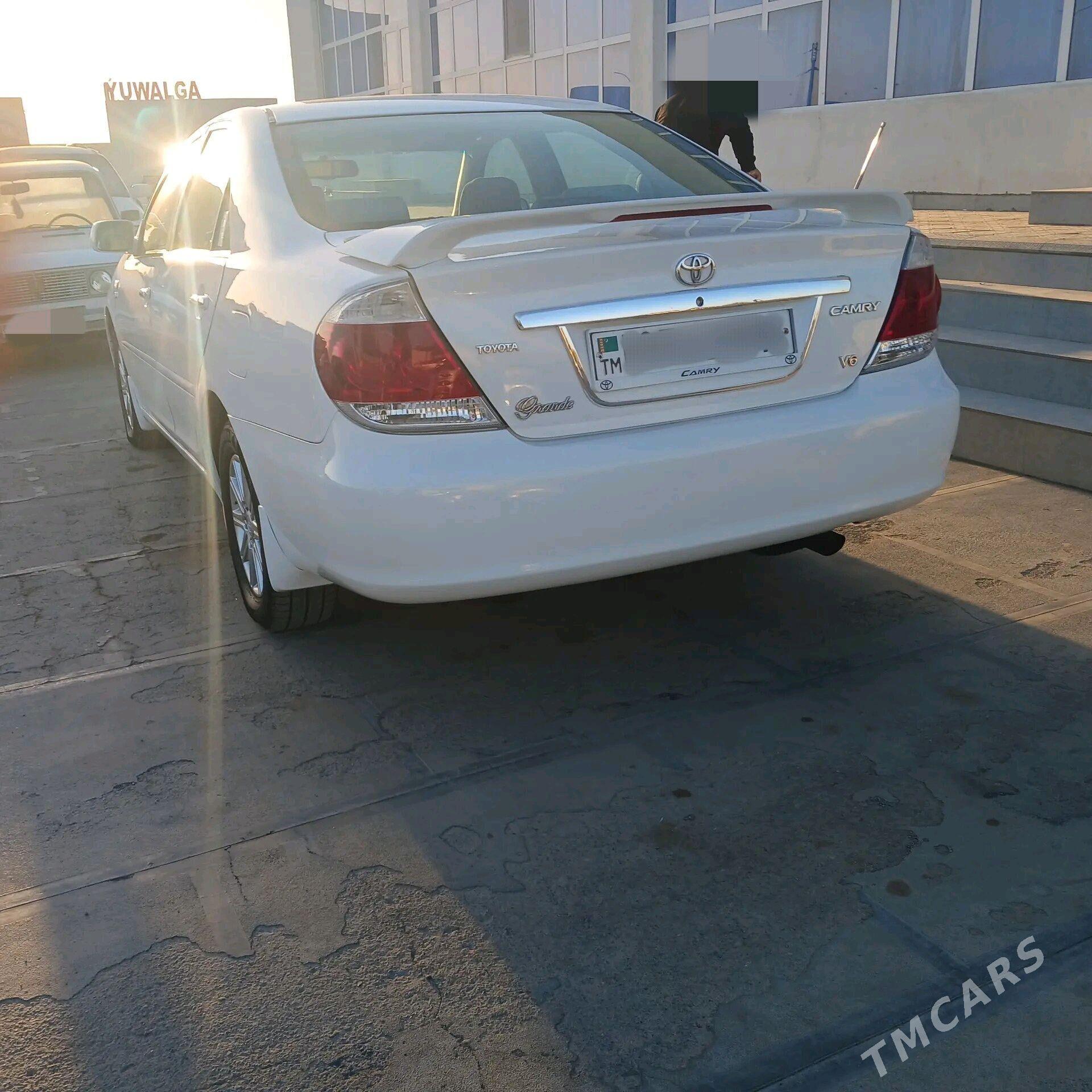 Toyota Camry 2003 - 200 000 TMT - Мары - img 3