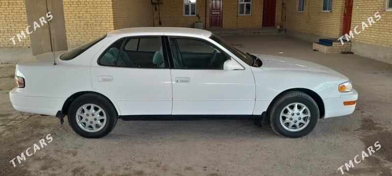 Toyota Camry 1993 - 100 000 TMT - Saýat - img 5