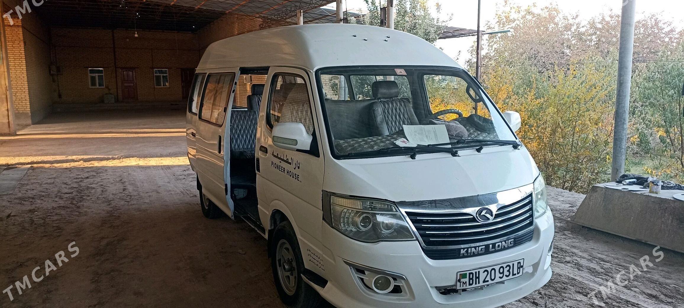 Toyota Hiace 2012 - 140 000 TMT - Saýat - img 2