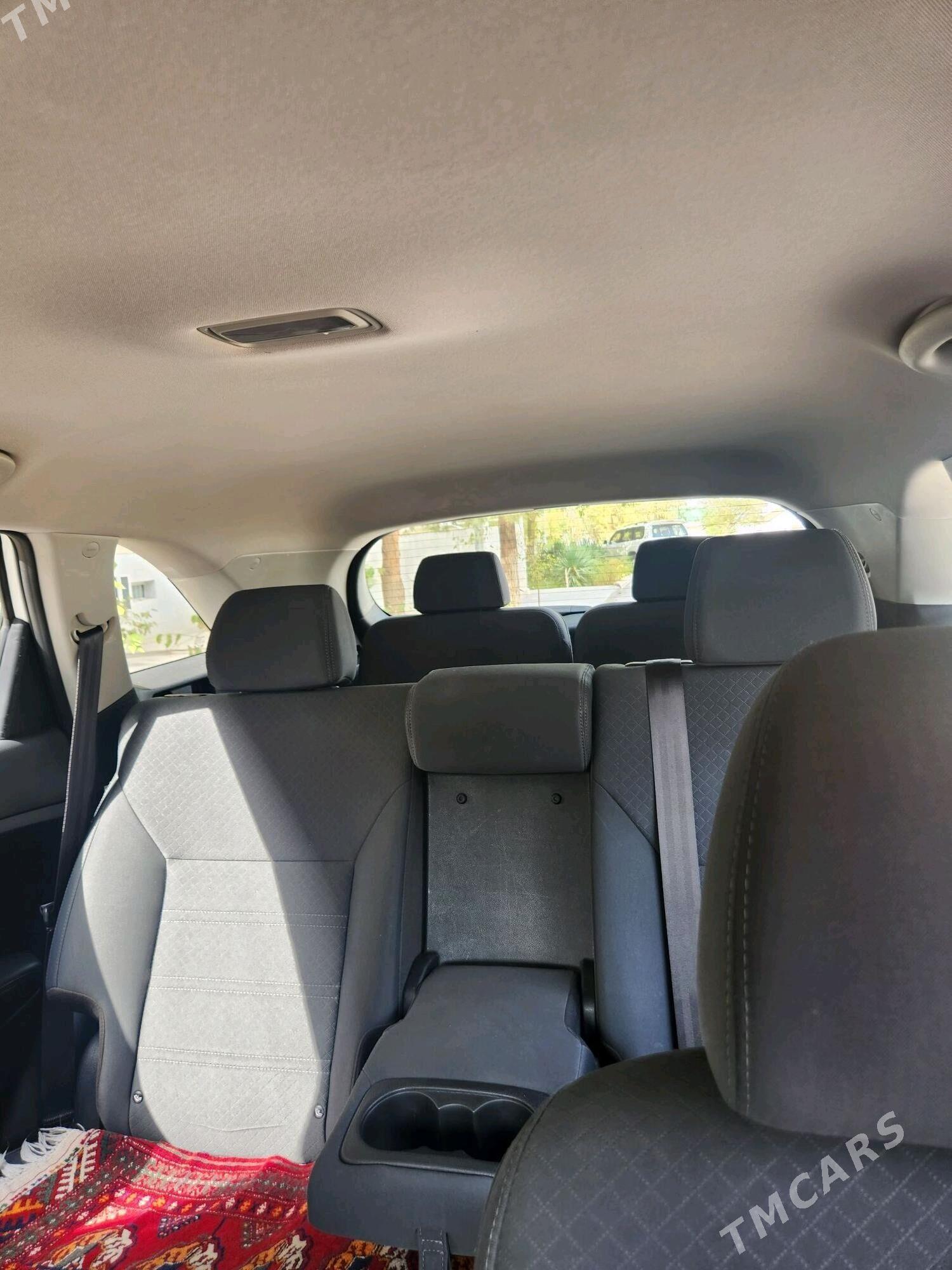 Kia Sorento 2019 - 300 000 TMT - Aşgabat - img 5