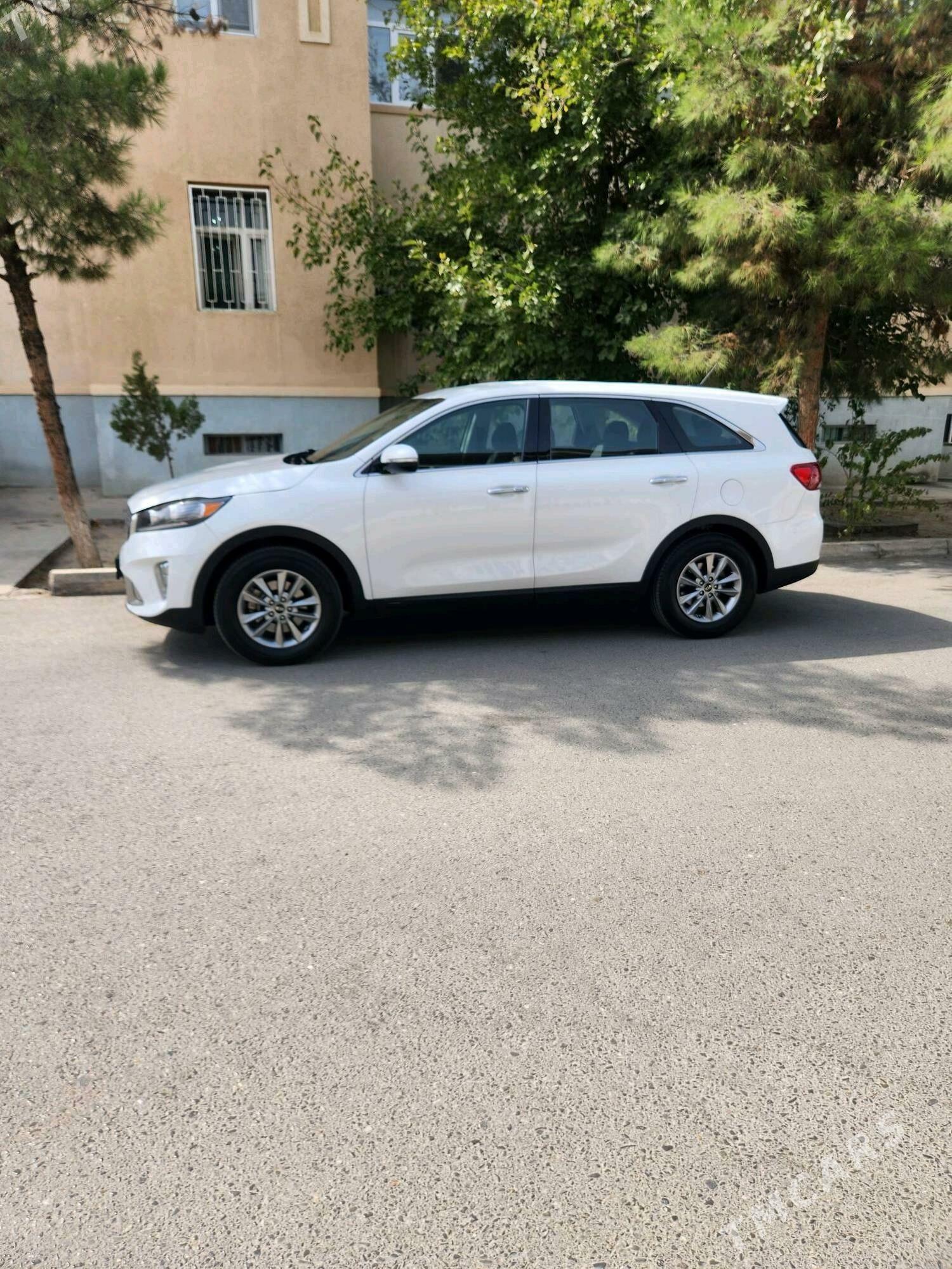 Kia Sorento 2019 - 300 000 TMT - Aşgabat - img 2