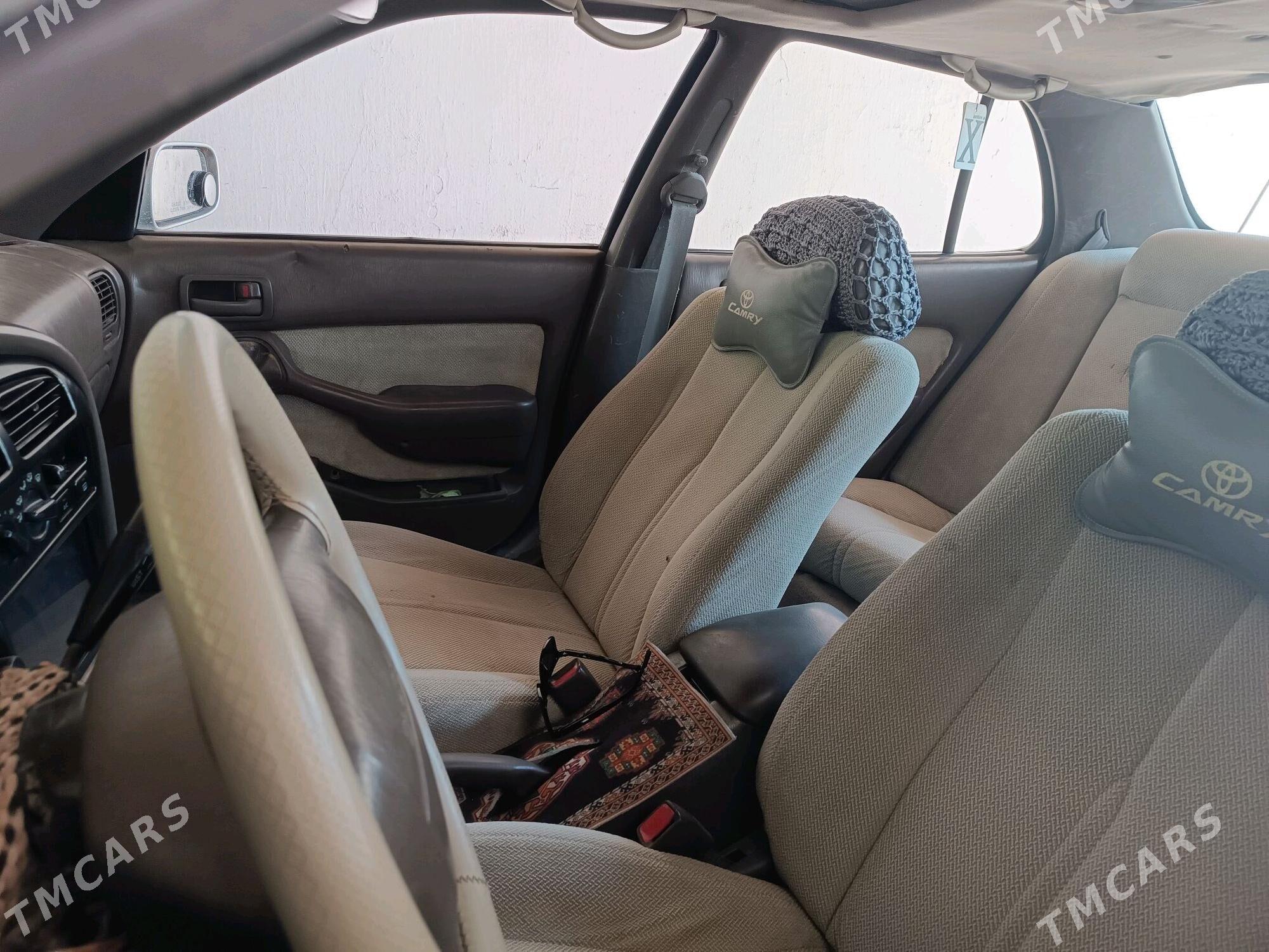 Toyota Camry 1995 - 90 000 TMT - Halaç - img 7