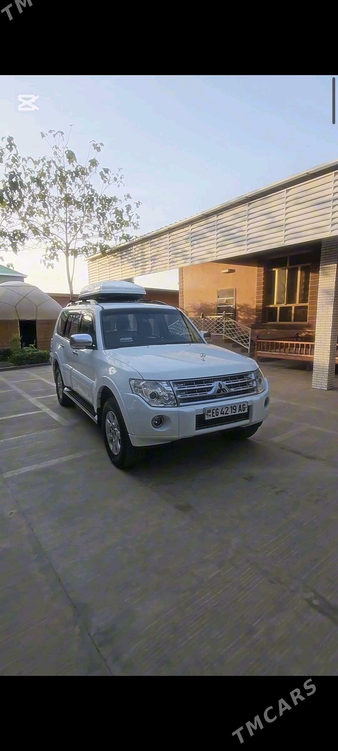 Mitsubishi Pajero 2009 - 250 000 TMT - Бедев - img 2