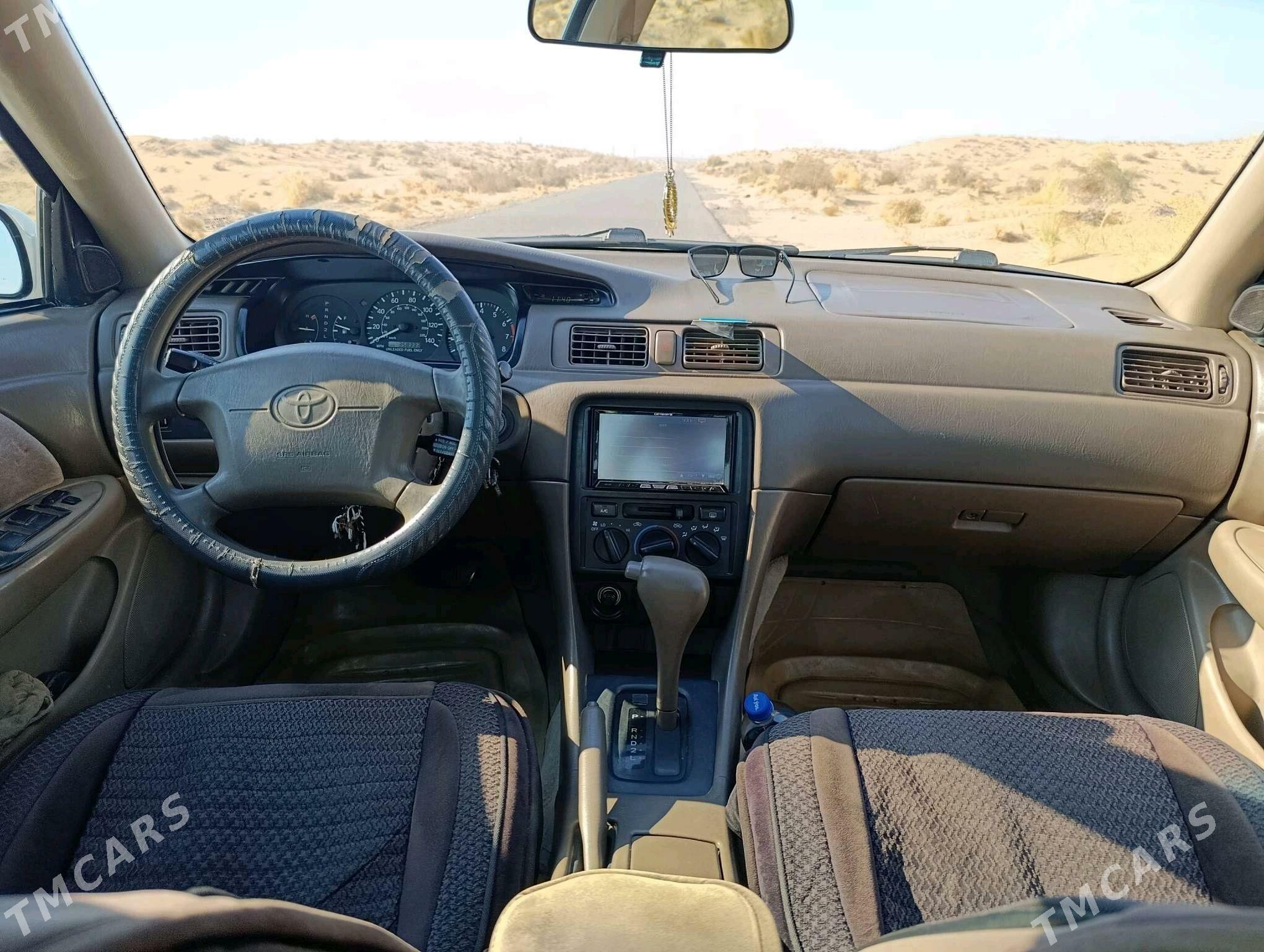 Toyota Camry 1999 - 140 000 TMT - Мары - img 5
