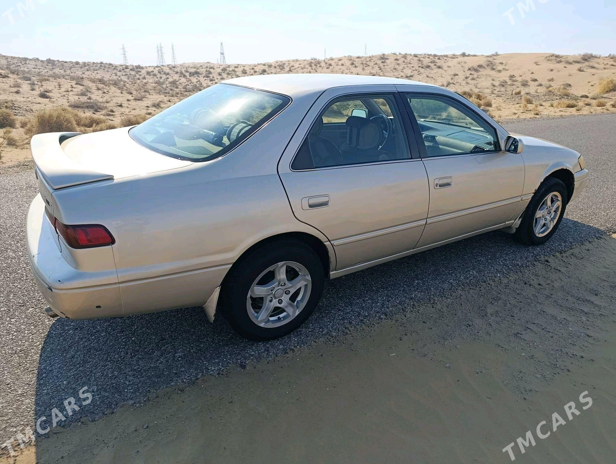 Toyota Camry 1999 - 140 000 TMT - Мары - img 4