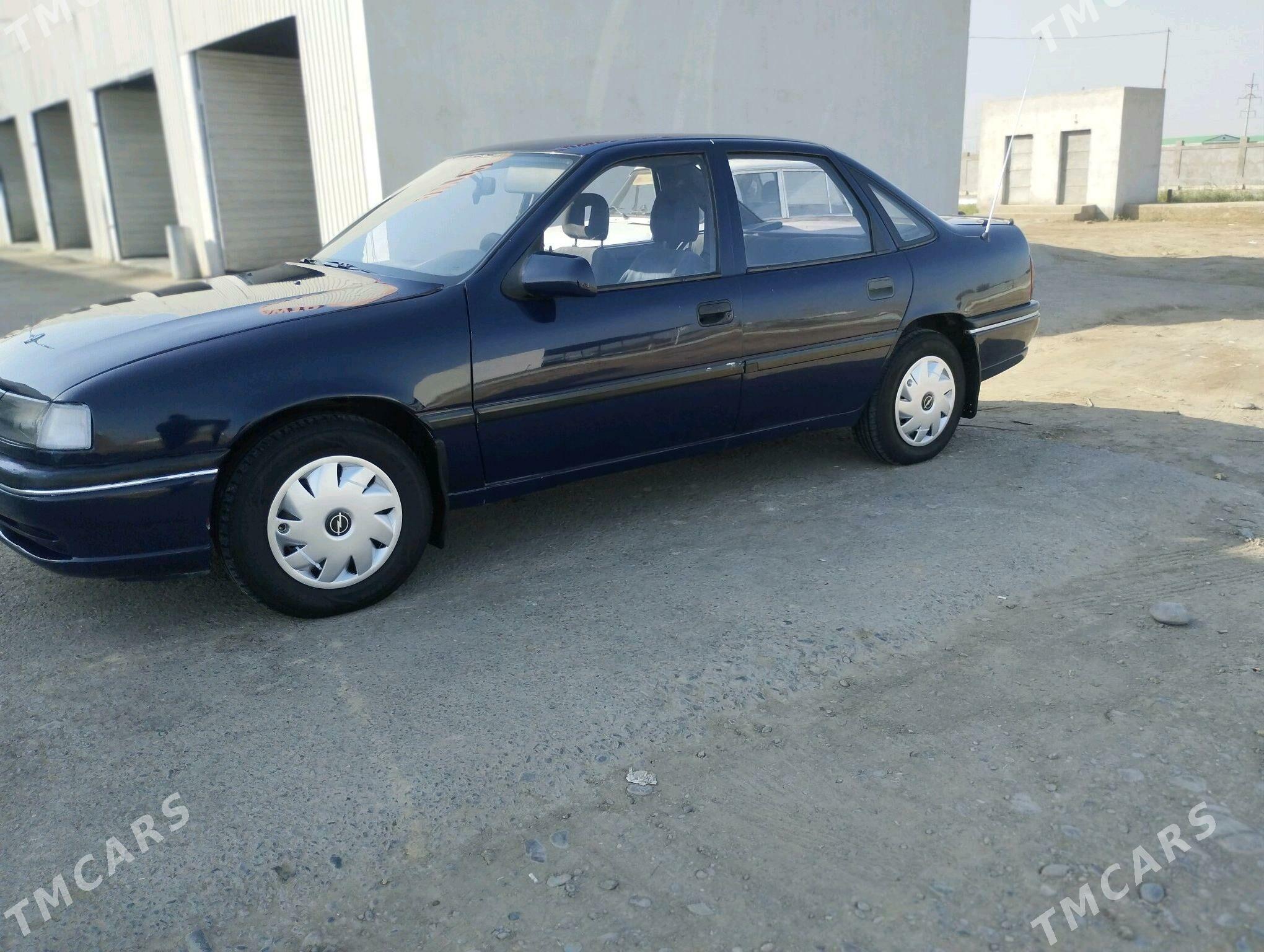 Opel Vectra 1990 - 38 000 TMT - Mary - img 5