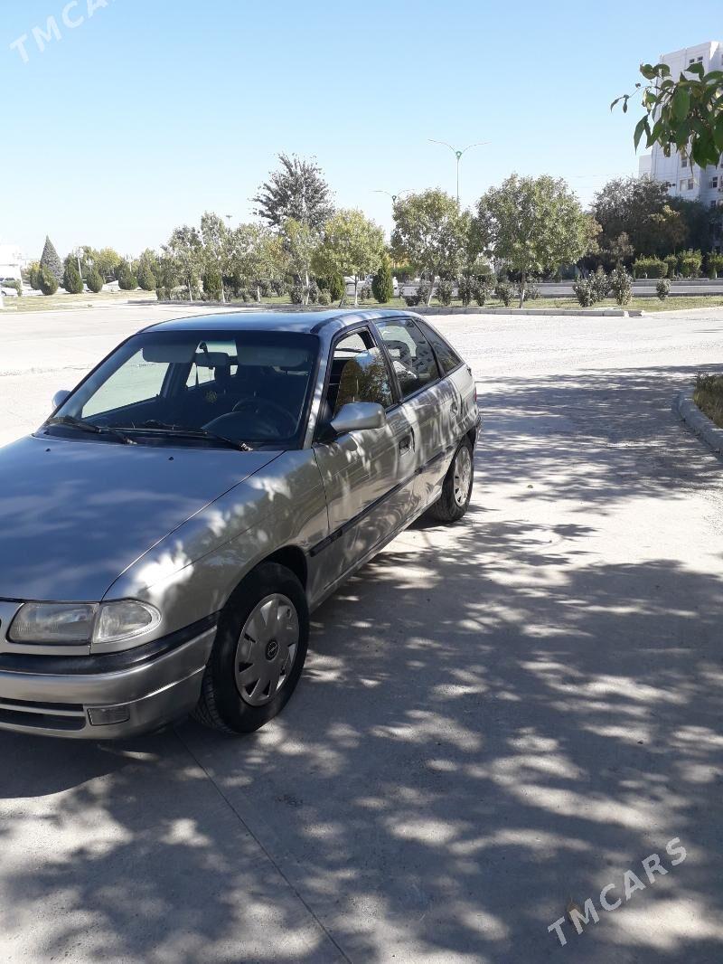 Opel Astra 1994 - 60 000 TMT - Дашогуз - img 4