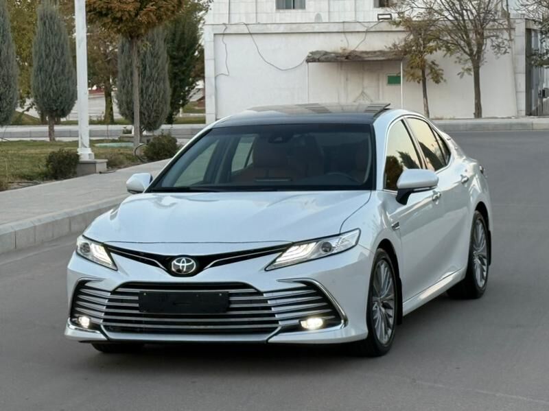 Toyota Camry 2023 - 565 000 TMT - Ашхабад - img 2