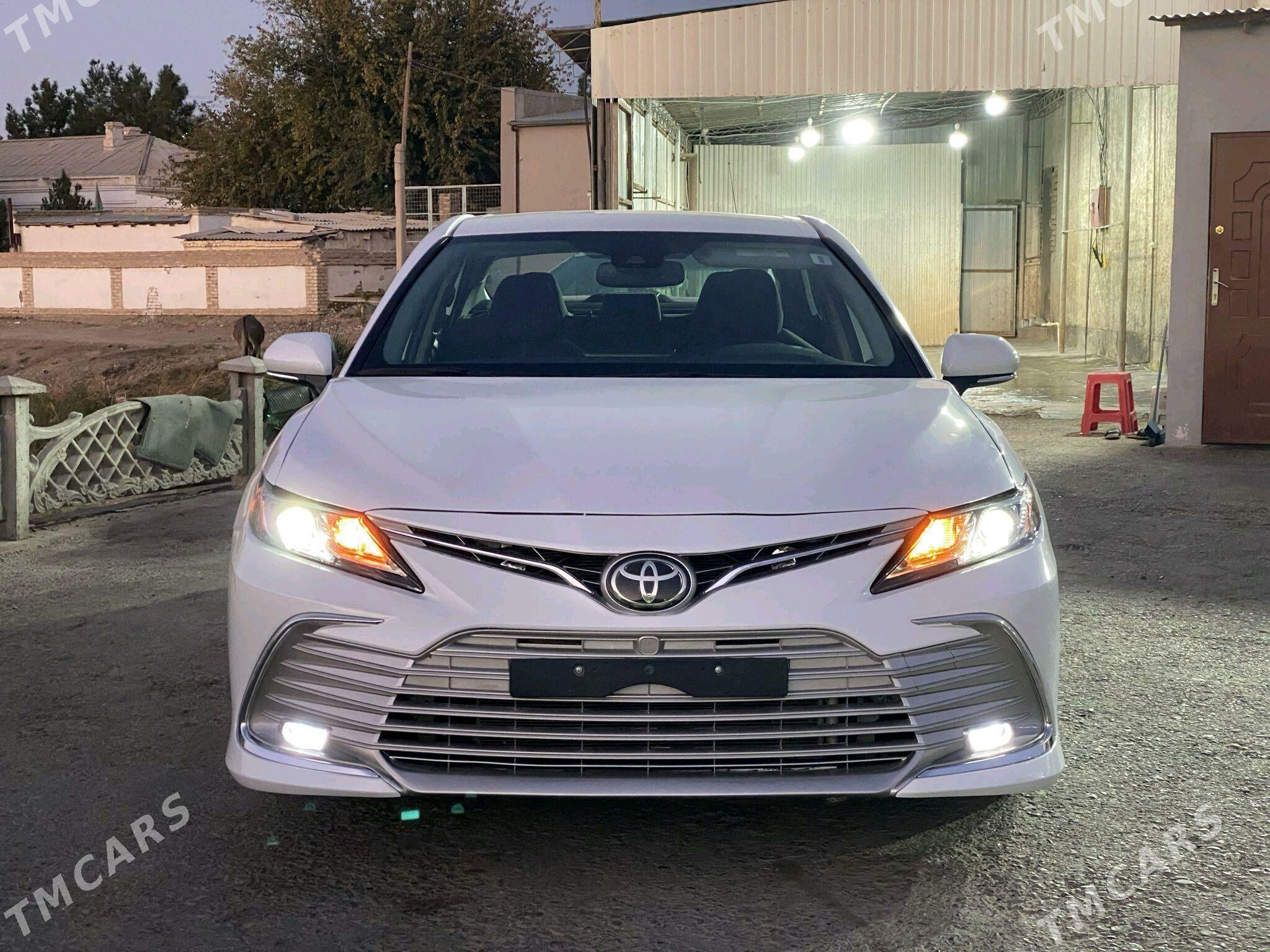 Toyota Camry 2018 - 320 000 TMT - Мары - img 1