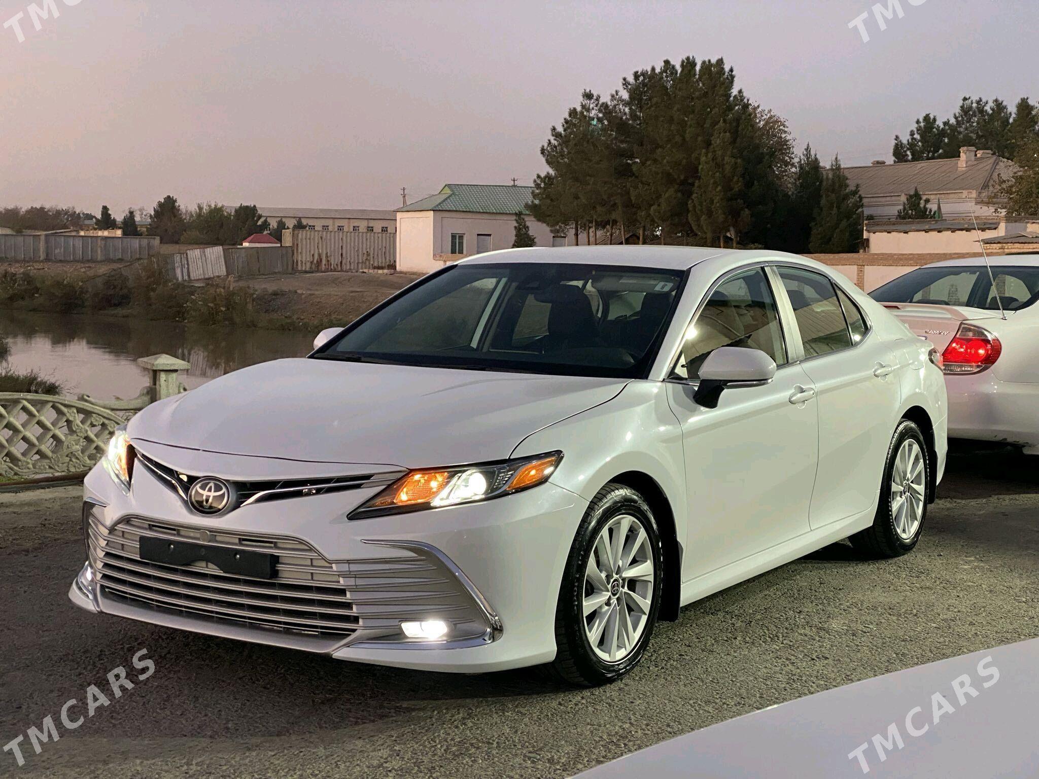 Toyota Camry 2018 - 320 000 TMT - Мары - img 3