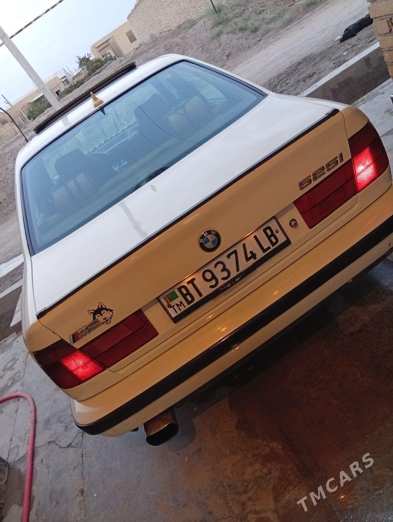 BMW 525 1991 - 110 000 TMT - Dänew - img 8