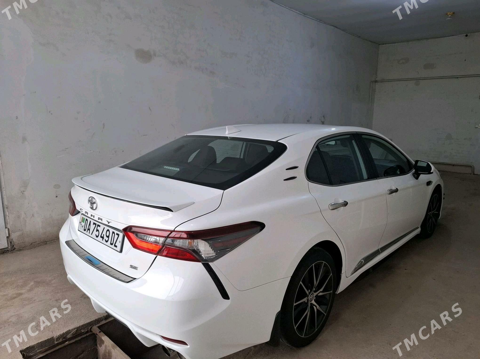 Toyota Camry 2021 - 305 000 TMT - Дашогуз - img 3