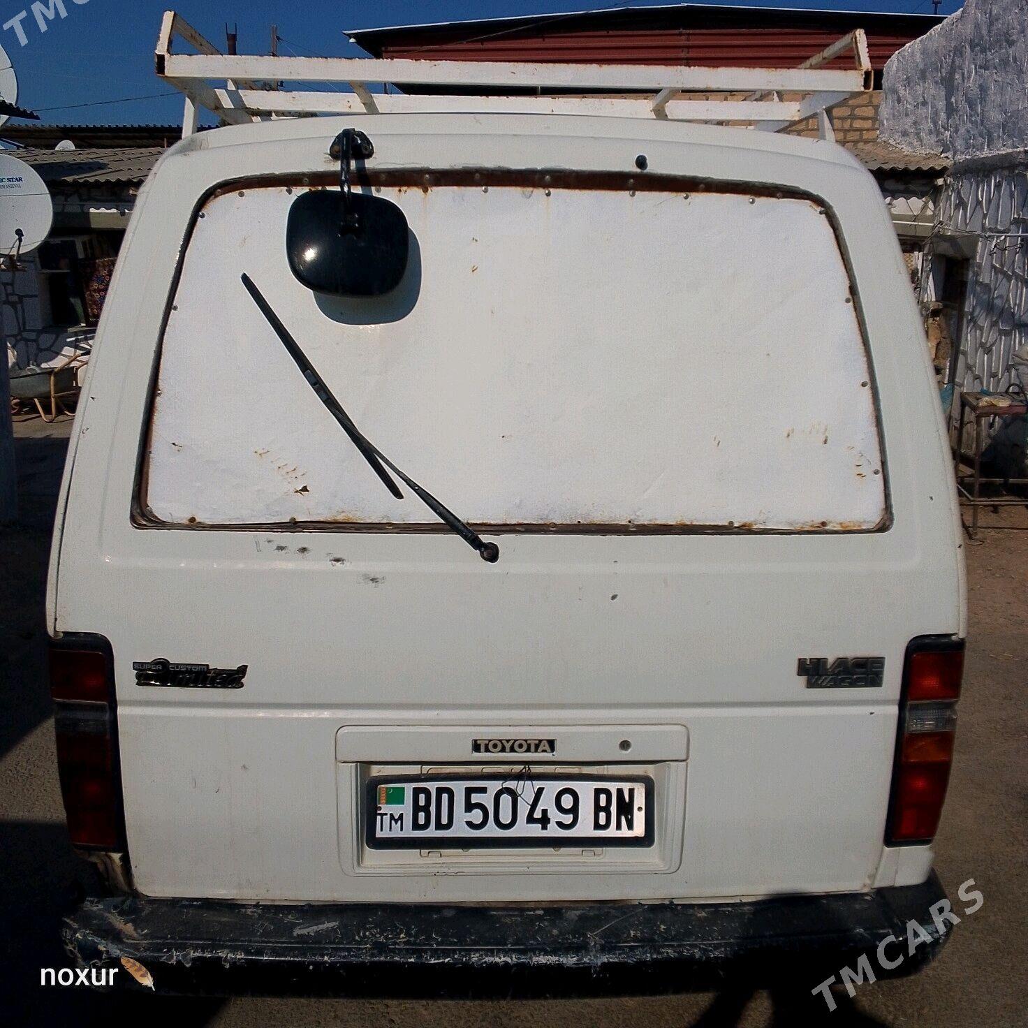 Toyota Hiace 1988 - 26 000 TMT - Gyzylarbat - img 4