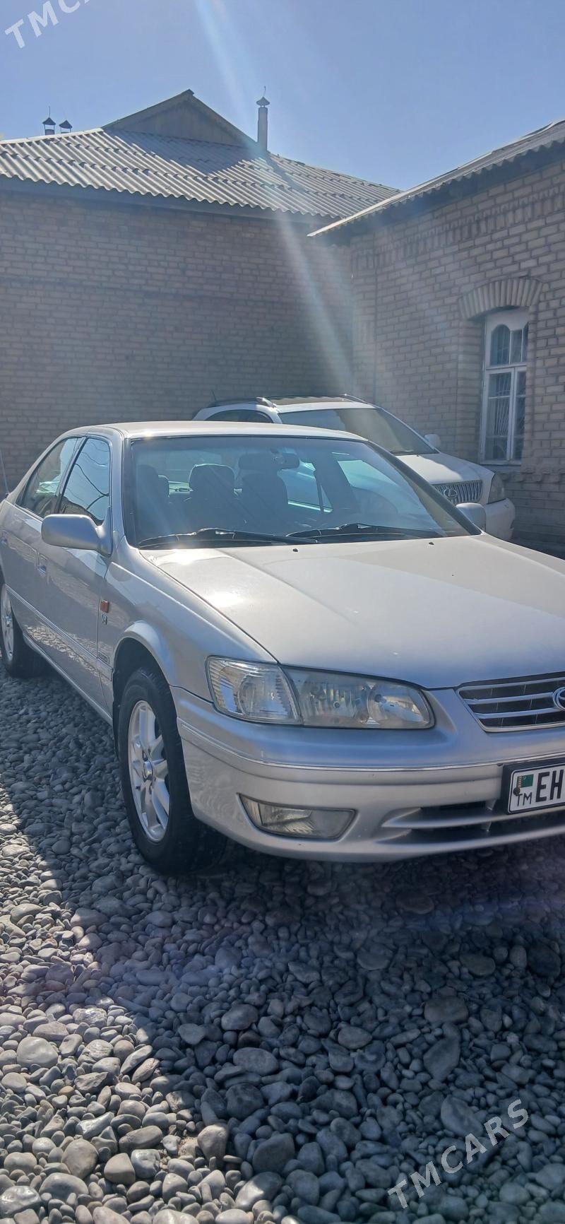 Toyota Camry 2001 - 170 000 TMT - Мары - img 2