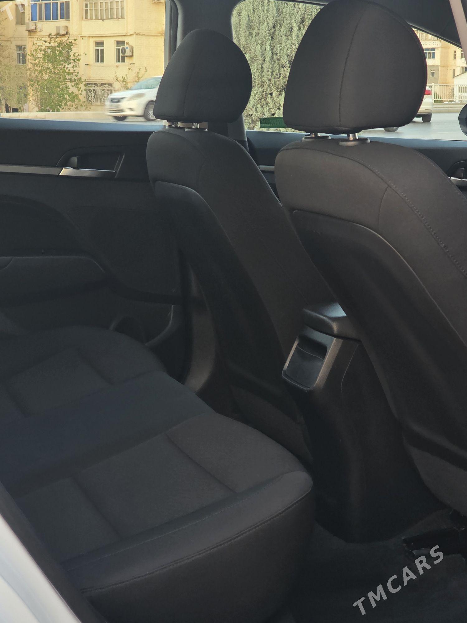 Hyundai Elantra 2020 - 200 000 TMT - Гаудан "А" - img 8