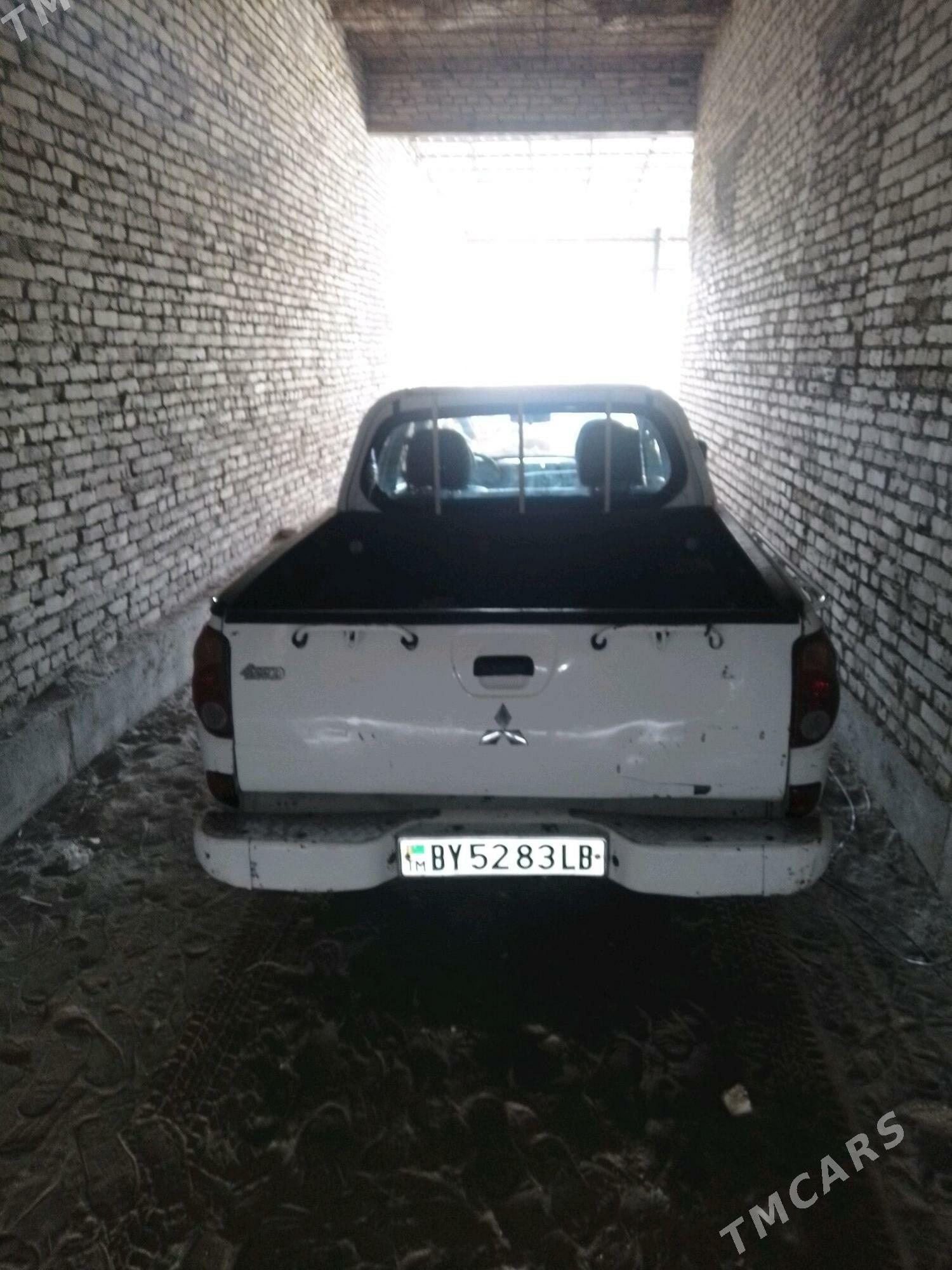 Mitsubishi L200 2006 - 105 000 TMT - Hojambaz - img 6