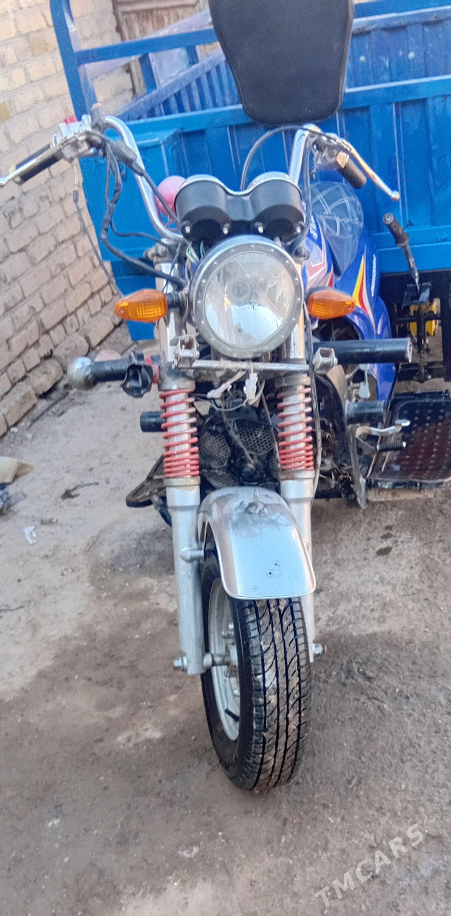 Fekon FK150-8G 2016 - 16 000 TMT - Чарджоу - img 2