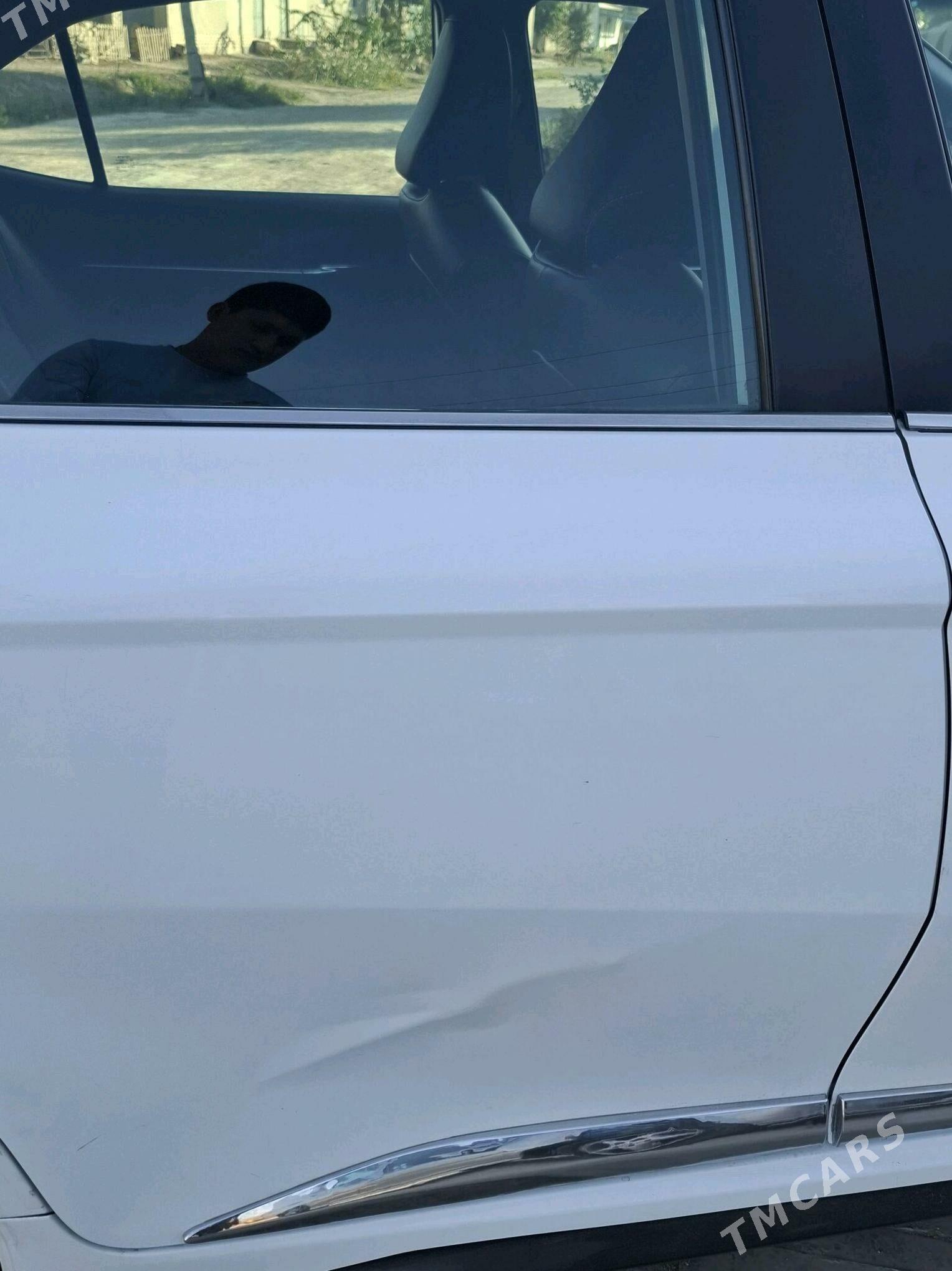 Toyota Camry 2021 - 305 000 TMT - Дашогуз - img 7