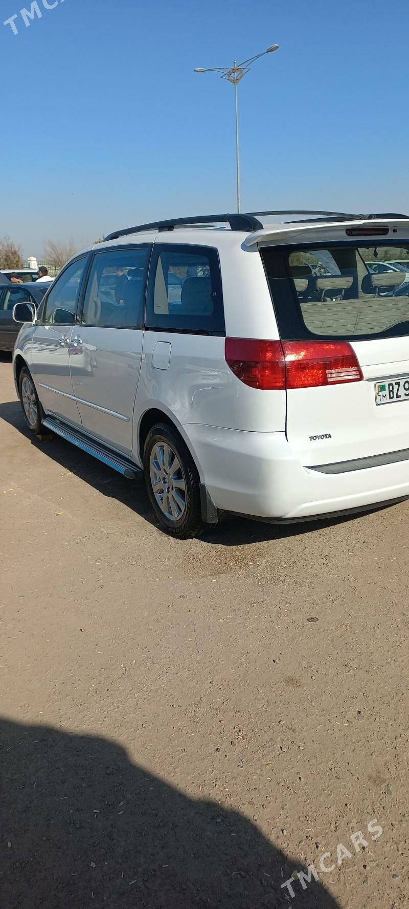 Toyota Sienna 2004 - 285 000 TMT - Дашогуз - img 4