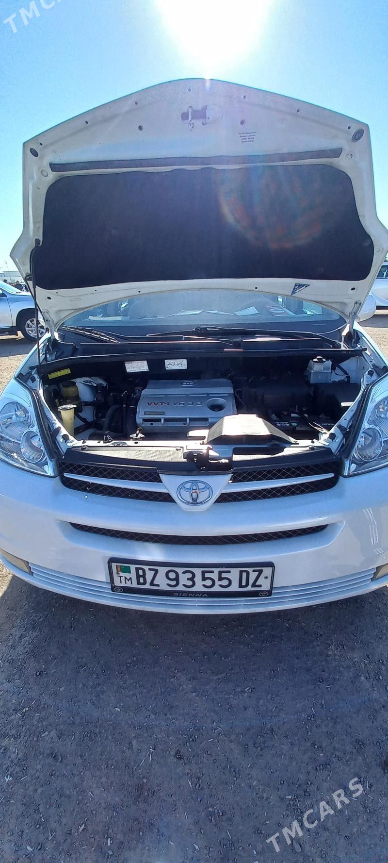 Toyota Sienna 2004 - 285 000 TMT - Дашогуз - img 7
