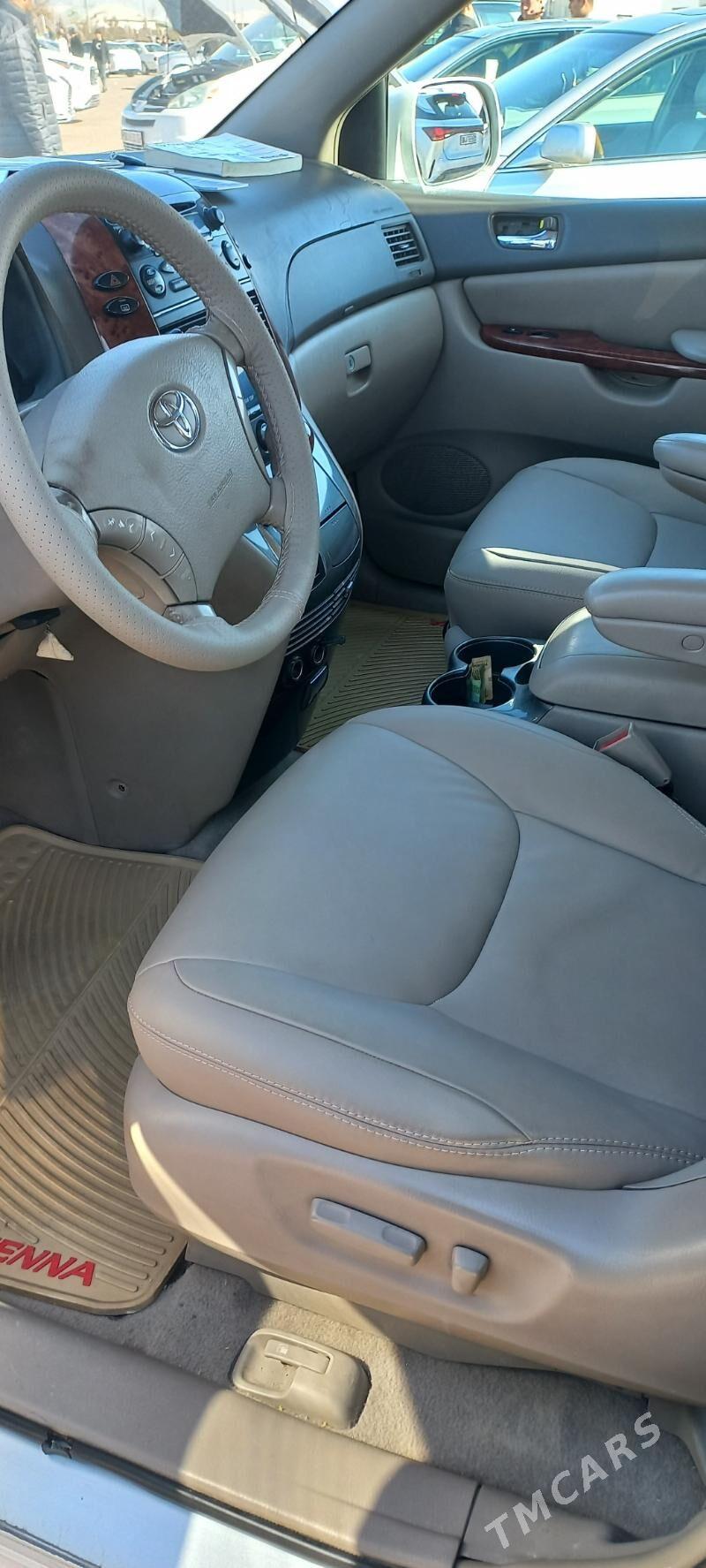 Toyota Sienna 2004 - 285 000 TMT - Дашогуз - img 8