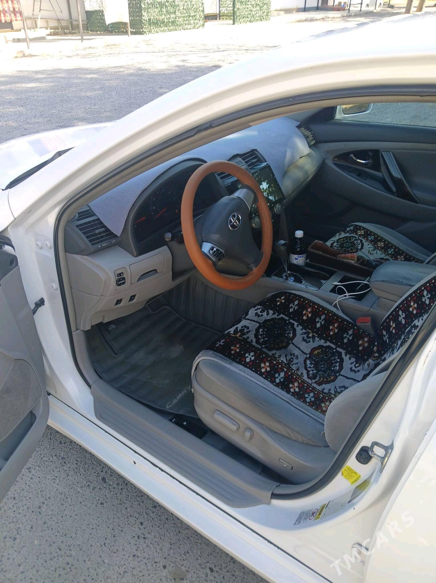 Toyota Camry 2011 - 175 000 TMT - Ak bugdaý etraby - img 4