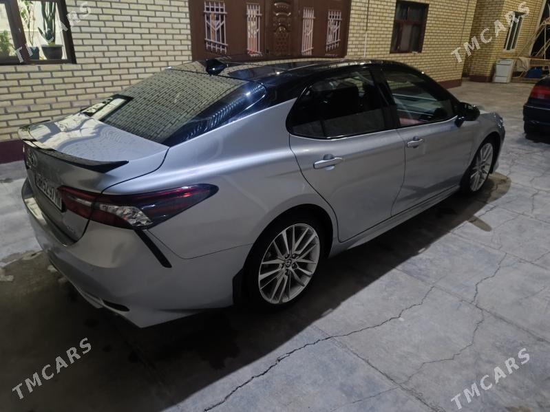 Toyota Camry 2022 - 400 000 TMT - Мары - img 2