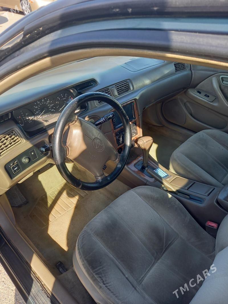 Toyota Camry 1997 - 135 000 TMT - Çärjew - img 5