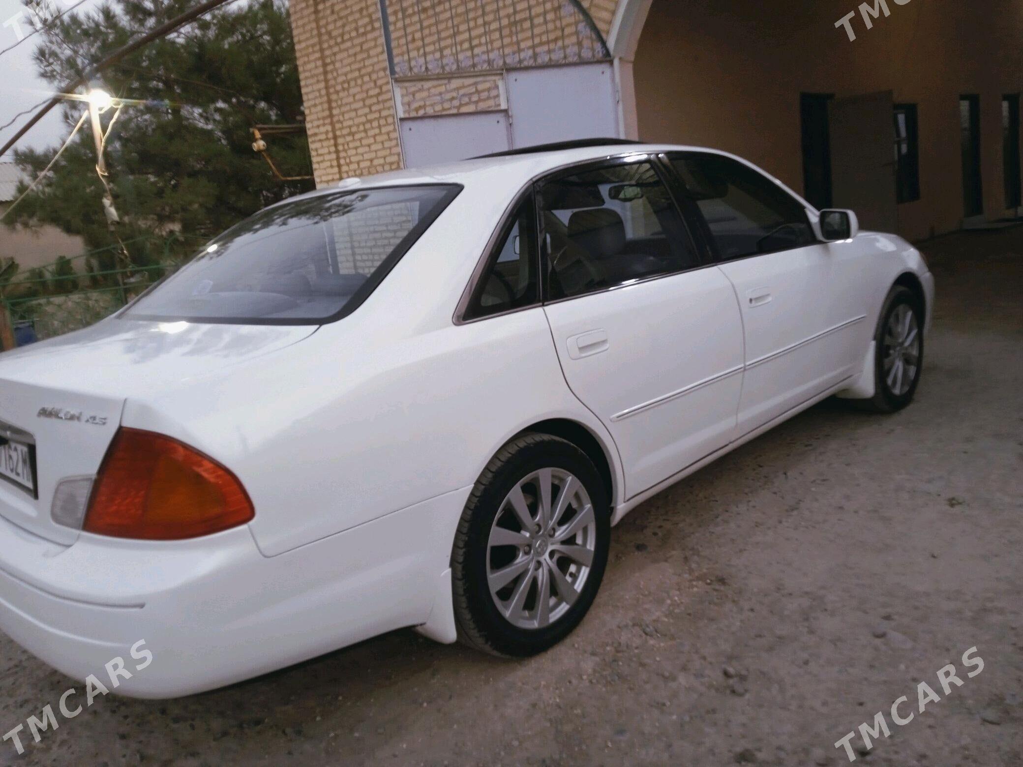 Toyota Avalon 2002 - 160 000 TMT - Мургап - img 6