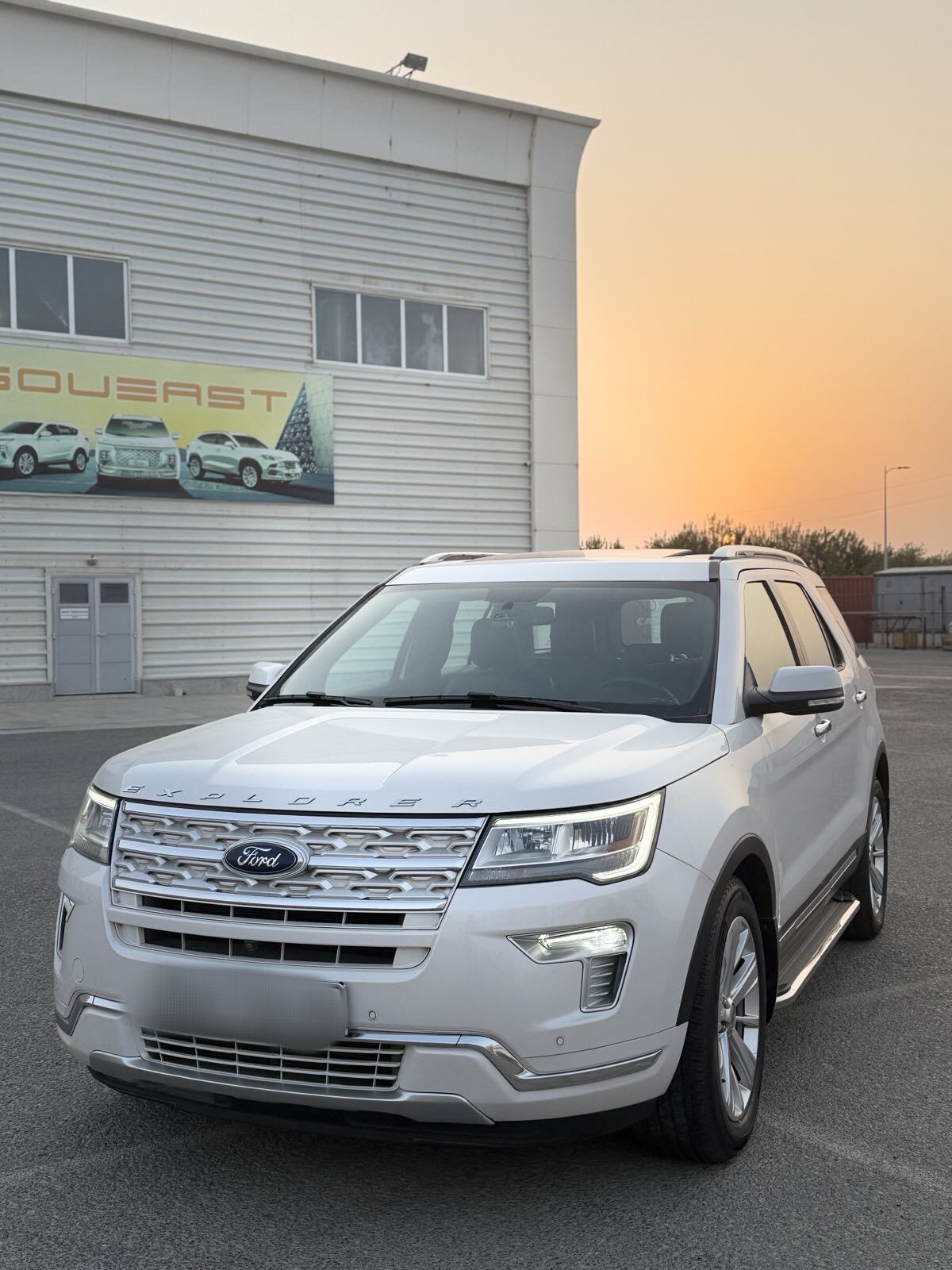 Ford Explorer 2018 - 385 000 TMT - Arzuw - img 1