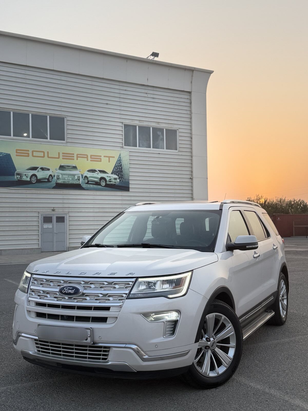 Ford Explorer 2018 - 385 000 TMT - Arzuw - img 3