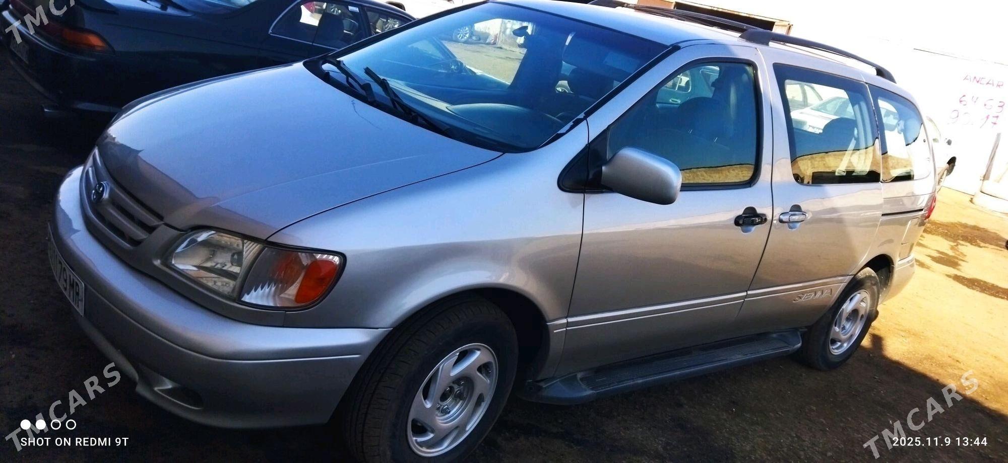 Toyota Sienna 2002 - 165 000 TMT - Мары - img 2