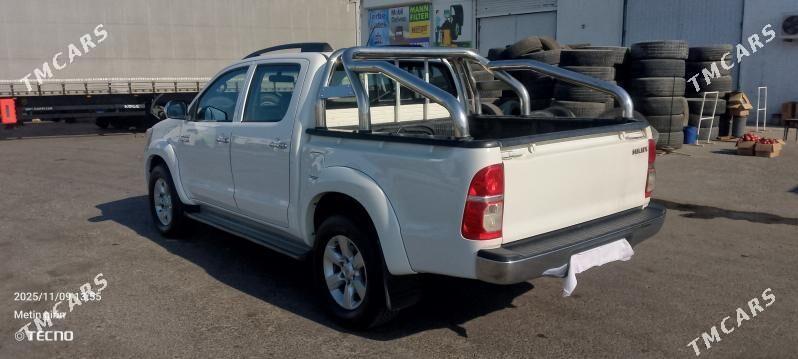 Toyota Hilux 2014 - 390 000 TMT - Aşgabat - img 3