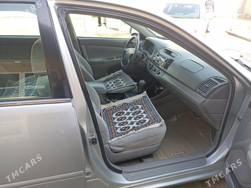 Toyota Camry 2004 - 175 000 TMT - Мары - img 2